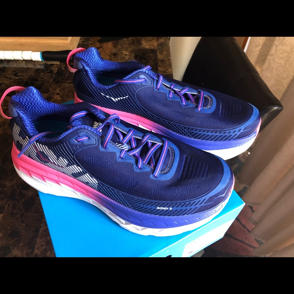 !!!SOLD!!!Hoka One One Bondi 5 Wide 10D